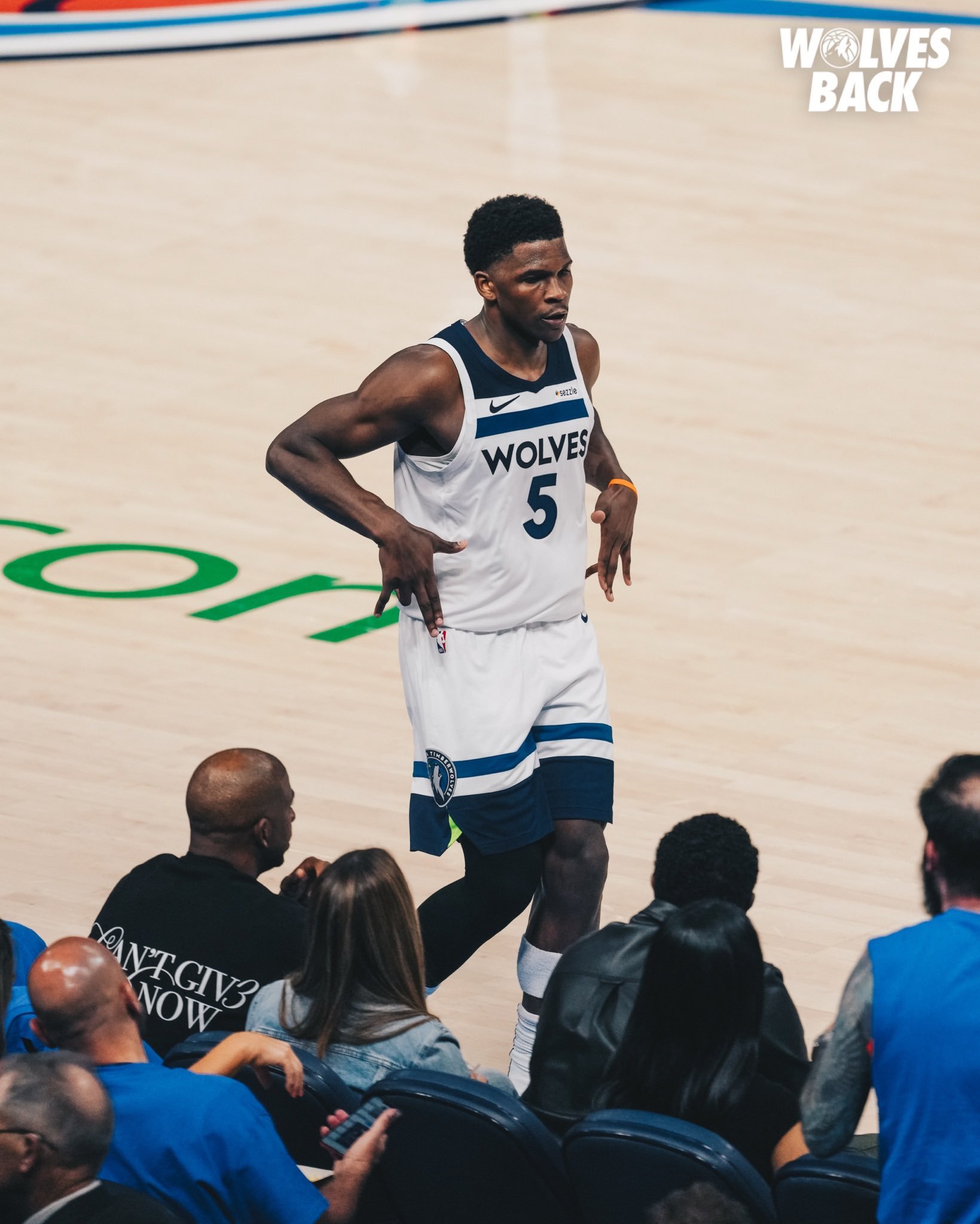 官网入口-赛地聚焦：NBA常规赛关键时刻热度飙升；明尼苏达森林狼造点机会；话题不断；年轻球员得到机会的简单介绍